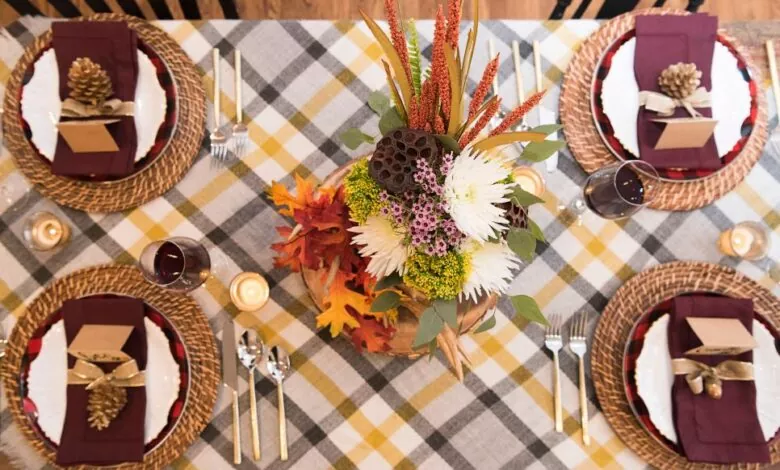 Banquet Table