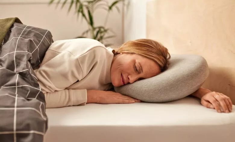 Ergonomic pillow