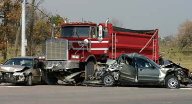 Photo of How to Avoid a Semi-Trailer Truck Accident